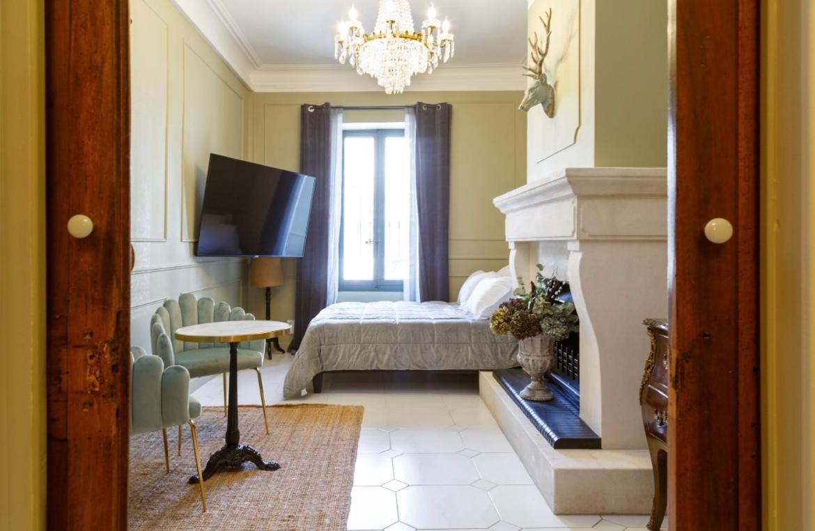 Le 215 Gambetta Boutique Hotel En Provence Кавайон Екстер'єр фото